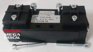 Pneumax 1011.52.1.9 – 5/2 Techno Pilot Spring Valve